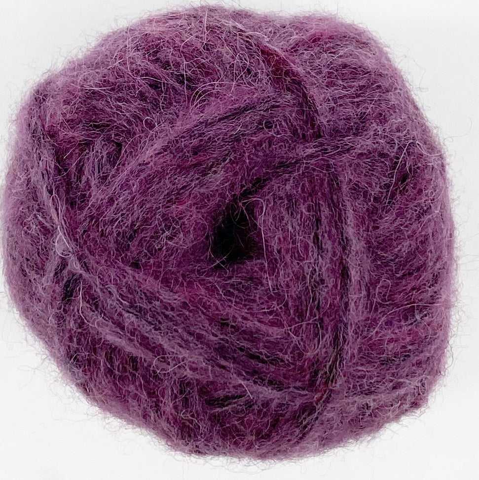 KOS - Sandnes yarn l 50g / approx. 150 ml 62% baby alpaca, 9% wool, 29% nylon