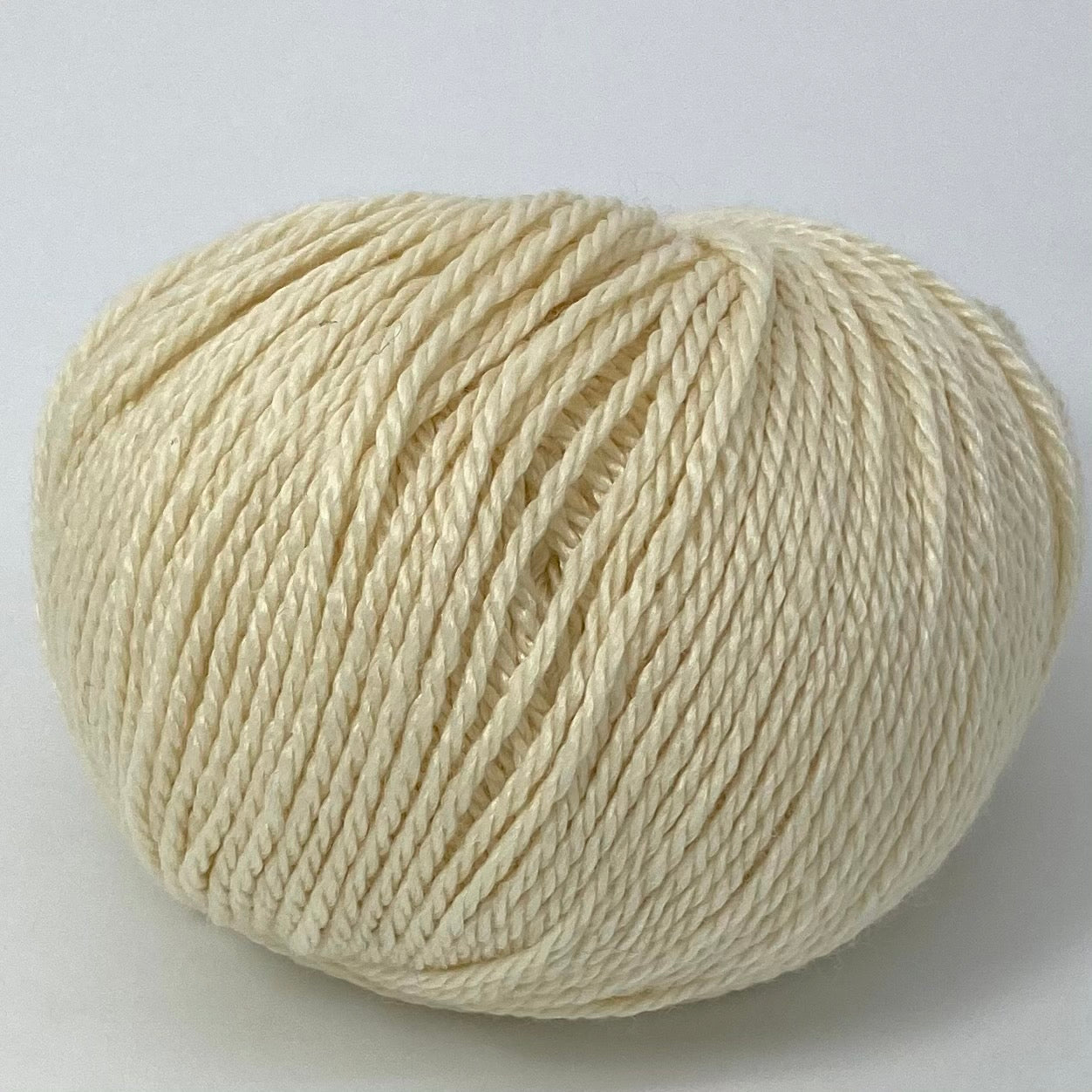 Seide - Ferner Wolle | 130 m -50 gr | 50 % Seide, 50 % Wolle
