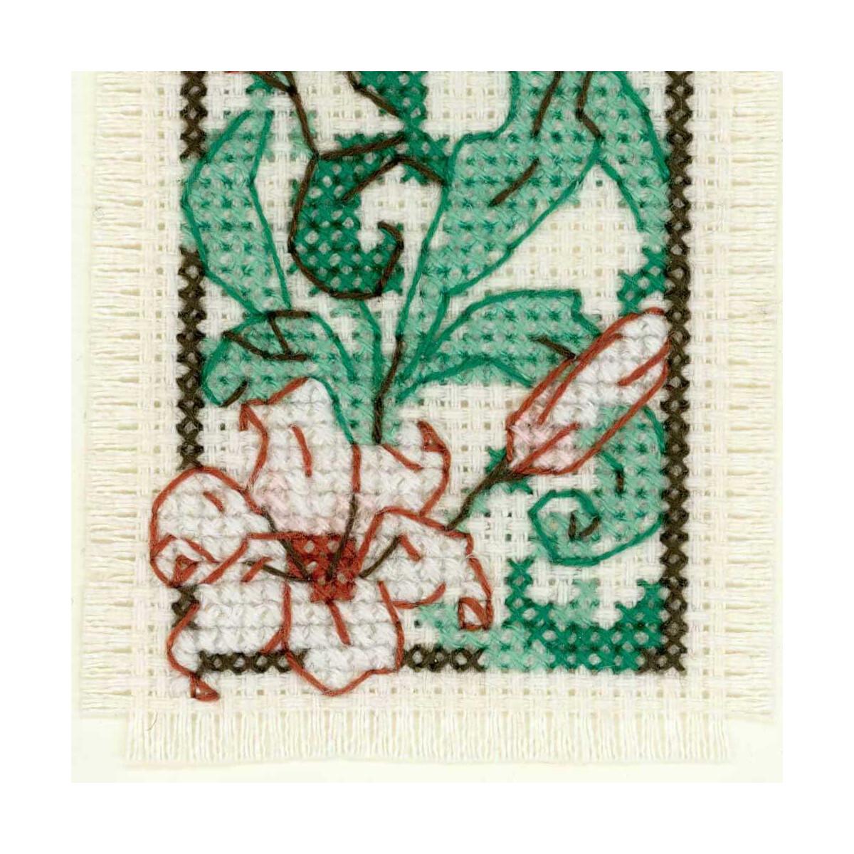 günstig shoppen Lesezeichen Graceful Lily - Kreuzstich-Set, Zählmuster