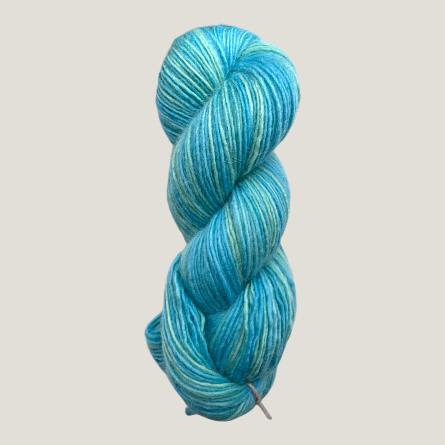 Kammé DK Garn aus 100 Prozent Schurwolle, formstabile Wolle für Pullover und Cardigans, Hamburg, kaufen