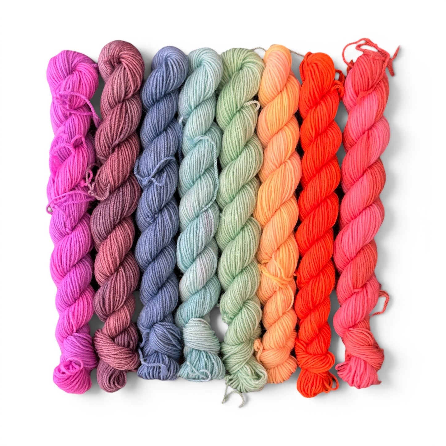 Regenbogenreise – Mini Farbset für Entrelac & Streifen (8×20 g handgefärbt)
