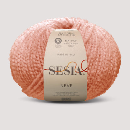 Sesia Neve Bouclé aus 100 % RWS-Merinowolle in Apricot – kuscheliges Bouclégarn mit natürlicher Boucléstruktur für stilvolle Strickprojekte