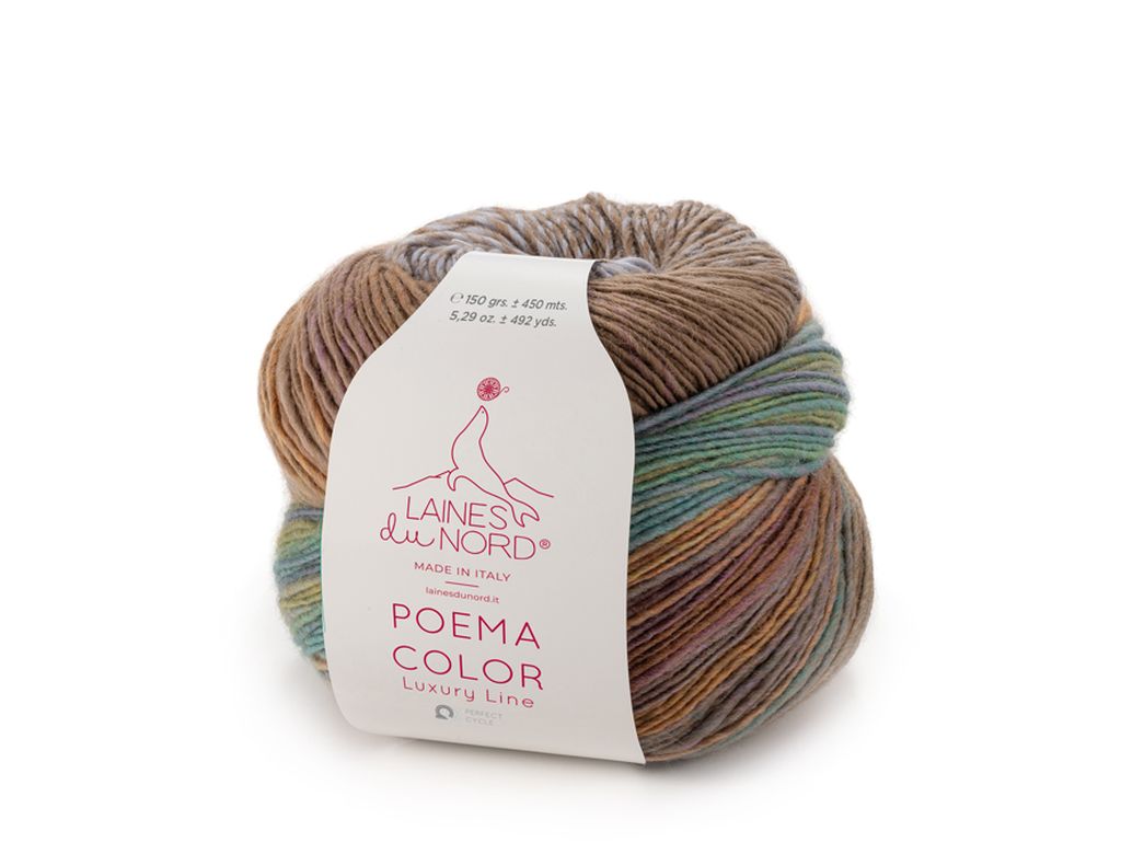 Poema Color - Laines du Nord Poema Color – Knäuel mit Farbverlauf in Naturtönen, kombiniert mit sanften Blau- und Grüntönen.