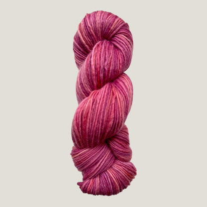Handgefärbte Schurwolle Kammé, 200 m pro 100 g, strukturiertes Strickgarn, Hamburg, kaufen