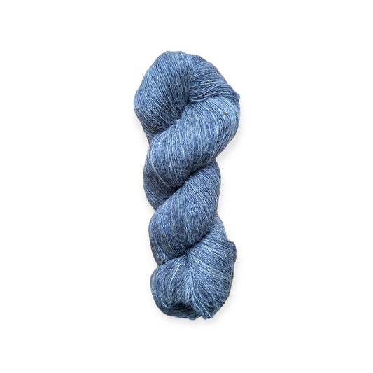 Dundaga 6/1,  Farbe 04.04 - 100% Schafwolle, “Eco - friendly” Wolle
