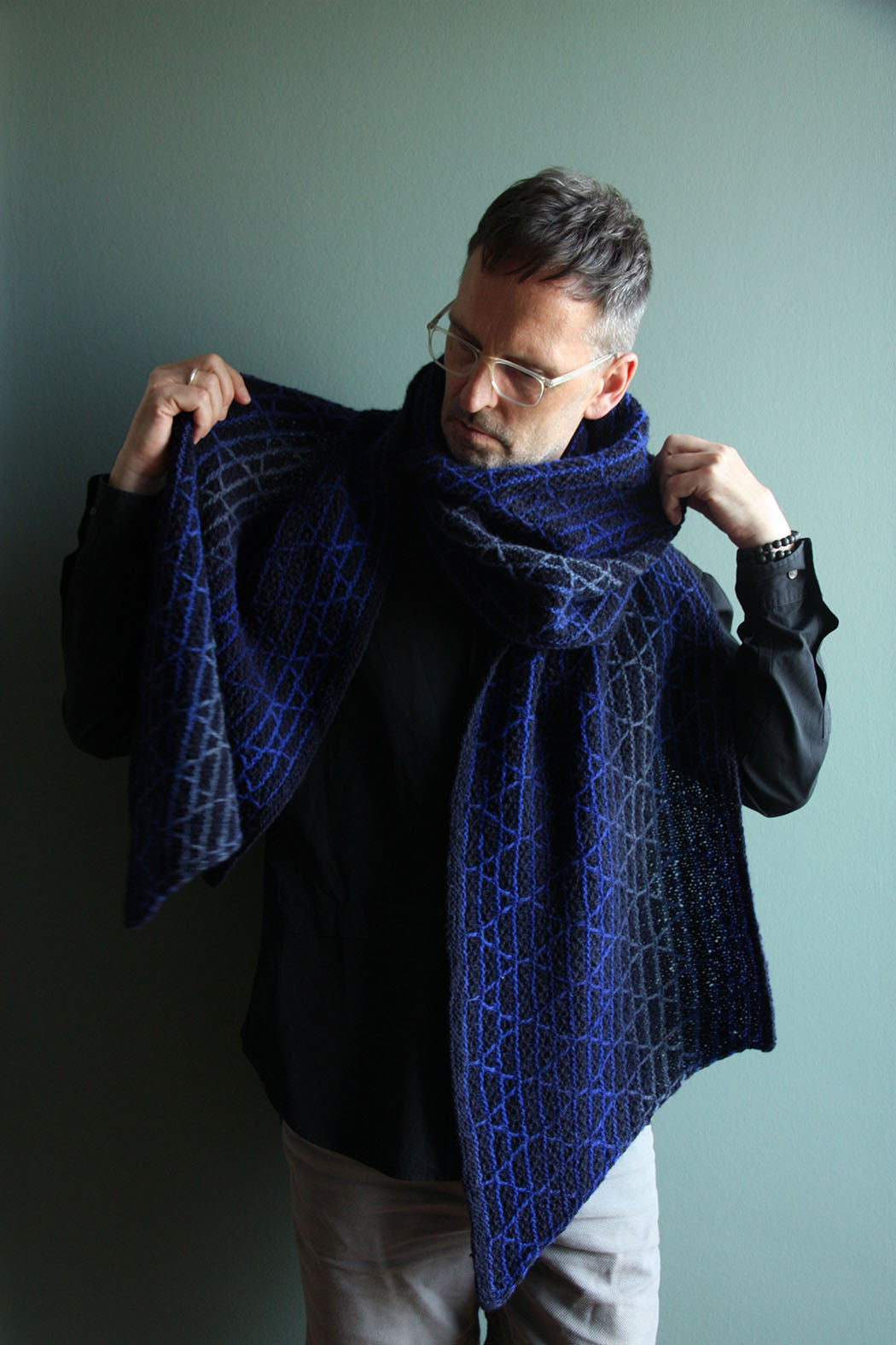 Garn-Kit BLUE HOUR SCHAL von ANDREAS RUTHEMANN