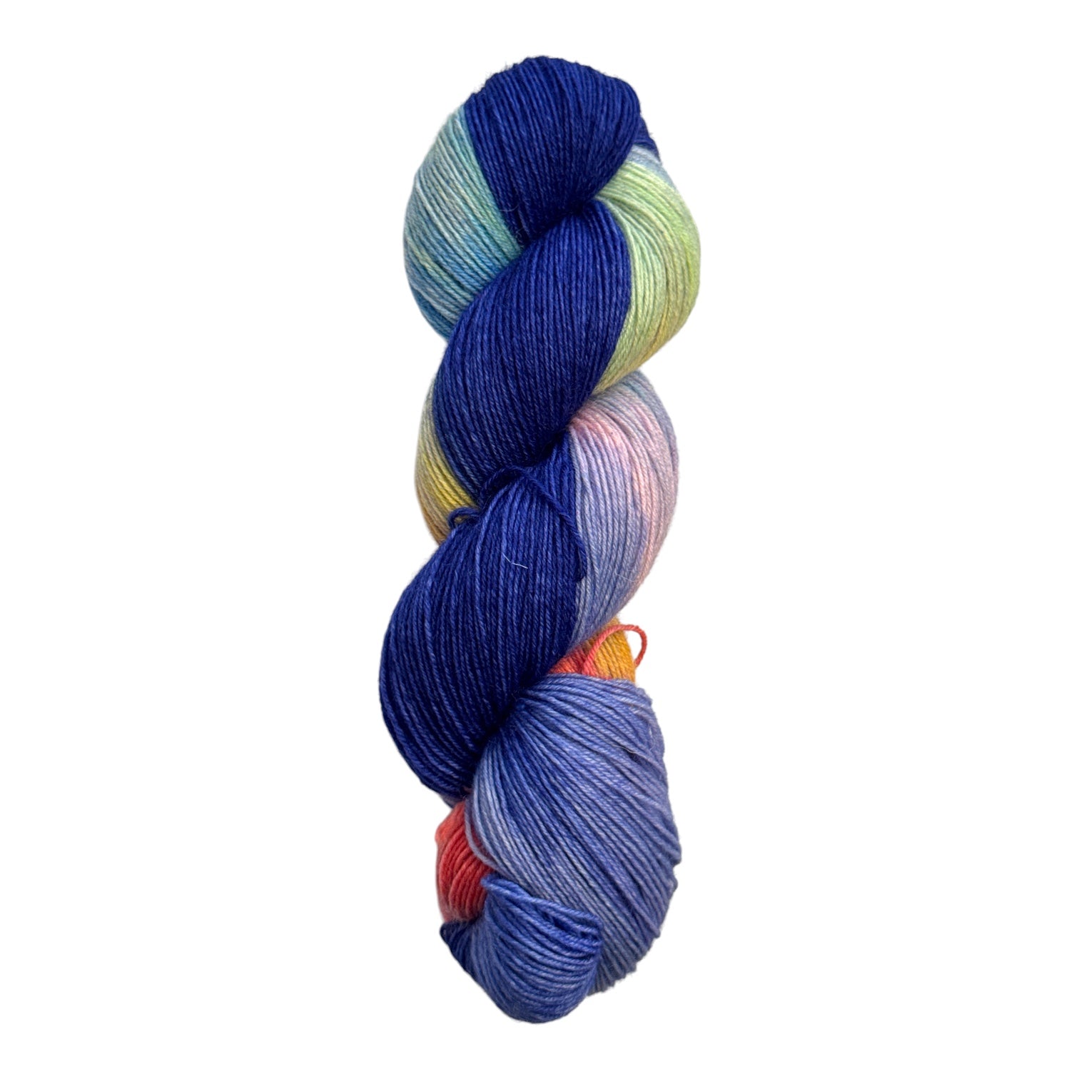 Handgefärbte Sockenwolle „Regenbogen in der Nacht" von Wolle am Michel – tiefes Mitternachtsblau mit leuchtenden Regenbogenakzenten