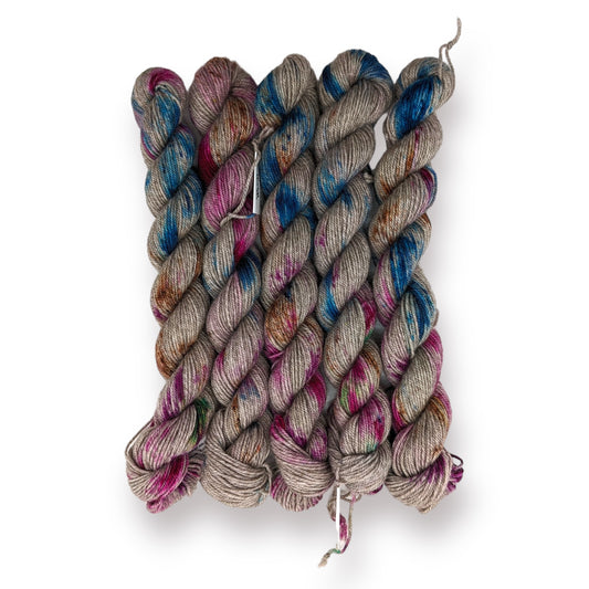 Mini Yak Socks WamM  - handgefärbte Sockenwolle 4-fach 20 gr