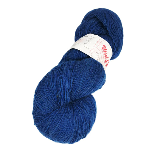 Wool & Yarn 6/1 einfarbig - Farbe 10 | Jõgeva Estonia | 600 m -100 gr | 100% Schurwolle