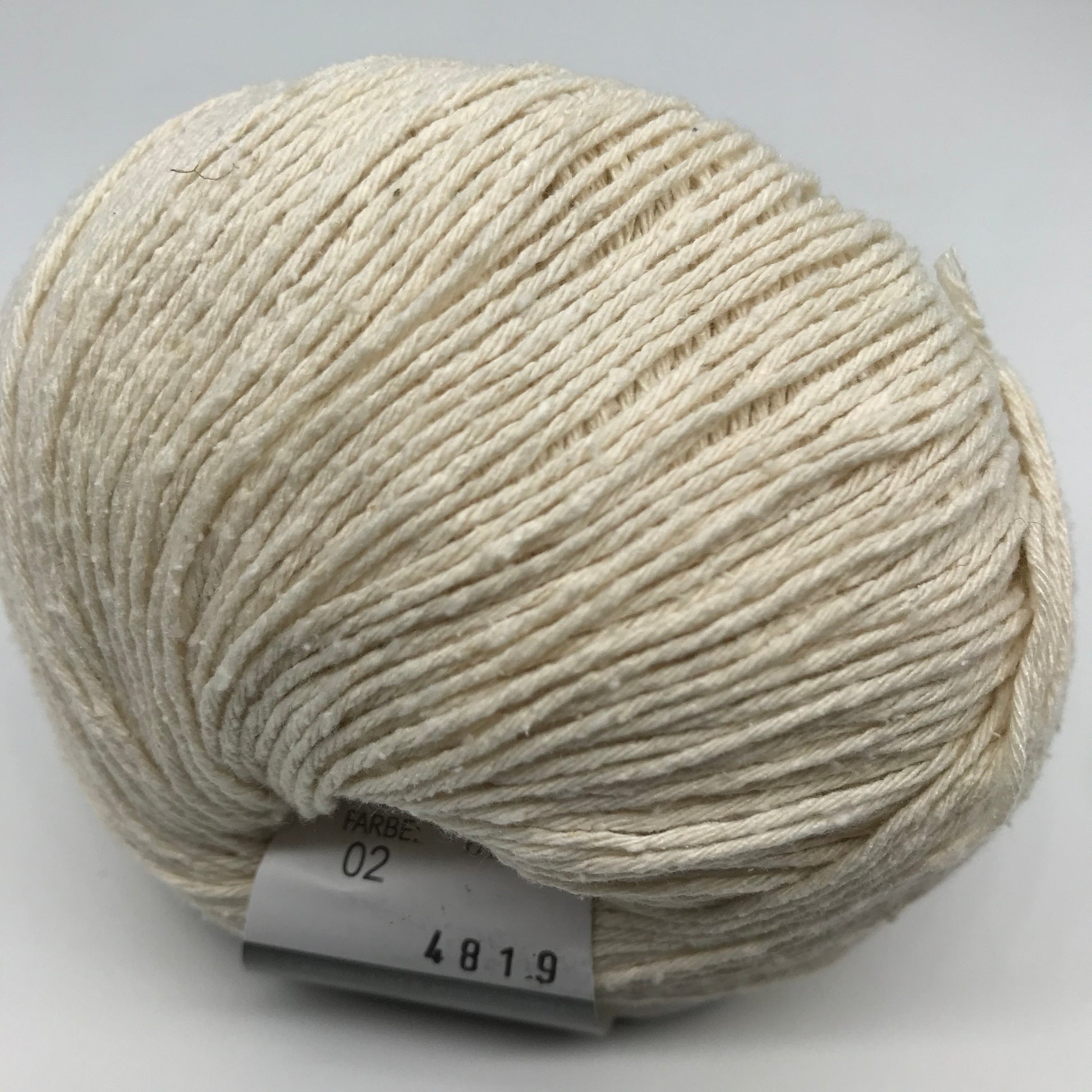Silky - Pro Lana | 200 m -50 gr | 100% Seide. Garn besteht aus reiner Seide