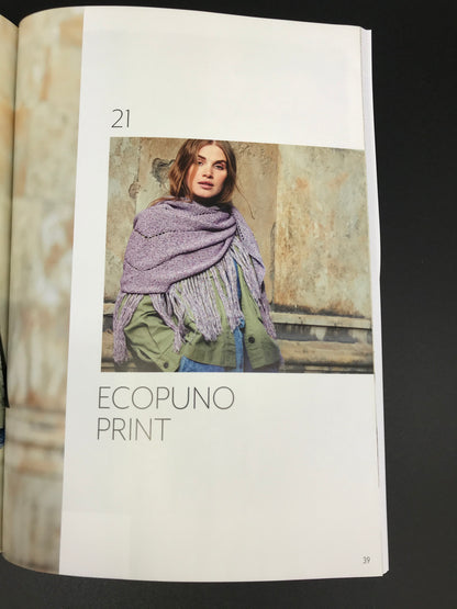 Apropos Farbe: Ganz neu sind gebrannte Nuancen und magische Grünschattierungen, von Mint bis Petrol. Tücher & Co. No. 04 -Lana Grossa | 2020 | Herbst | Deutsch | Strickheft |