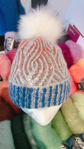 Handgestrickte Brioche Mütze  aus 100% Wolle von Dundaga und Mohair  (mit oder ohne Pompon)