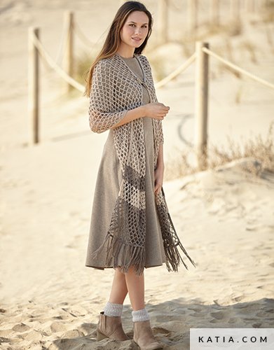 Wolle kaufen in Hamburg - Silky Lace ist ein seidiges, leicht glänzendes Garn in sanften Farben. Es ist hervorragend geeignet für gemütliche herbstliche Pullis und leichte Damenjacken.