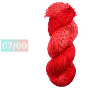 Handgefärbte Sockenwolle 8-fach «#Nadschiba» - September 2022 Kollektion