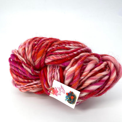 dicke Wolle kaufen	"Swirl" handgesponnenes ArtYarn rot - Knit Collage l 55 m / 100 gr l 99% Wolle, 1% Polyester
