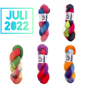 Handgefärbte Sockenwolle 4-fach «#Nadschiba» Juli 2022 Collection