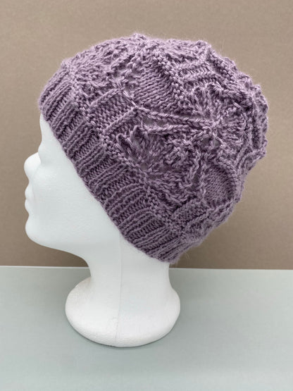 Handgestrickte Mütze mit japanischen Strickmuster - 40 % Mohair, 40 % Llama, 20 % Seide - Wolle kaufen