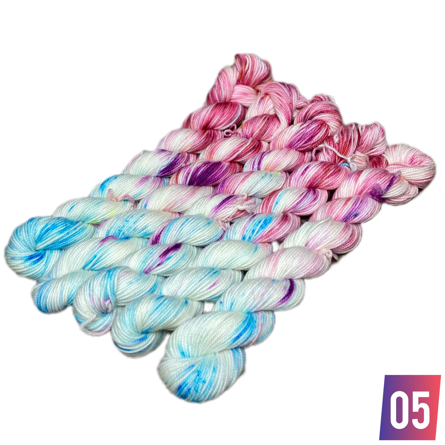 Mini Titan - handgefärbte Sockenwolle 4-fach  20 gr