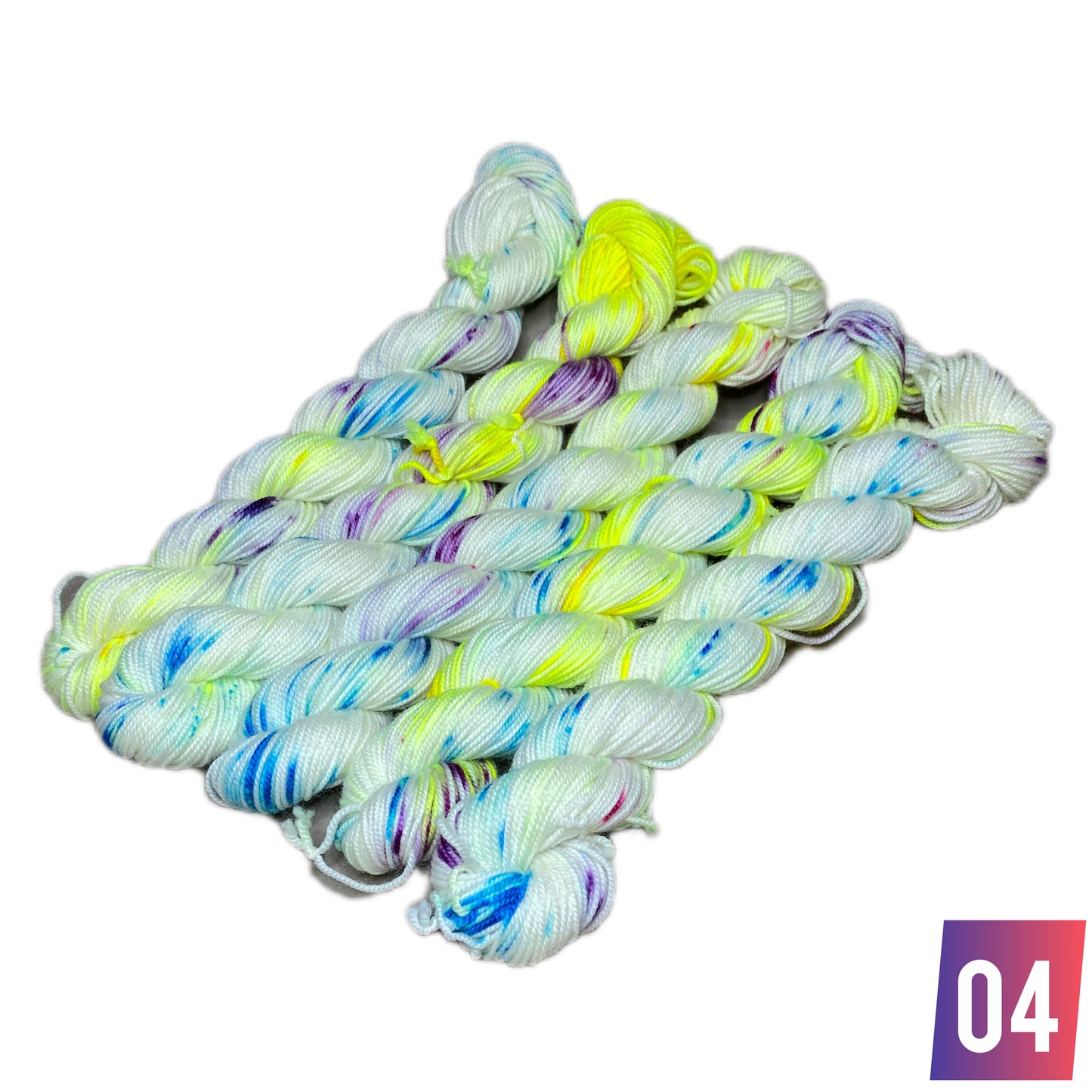 Mini Titan - handgefärbte Sockenwolle 4-fach  20 gr