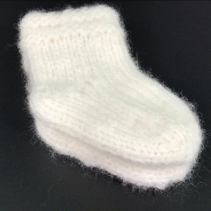 Gift for birth - baby socks and baby hat made of cashmere